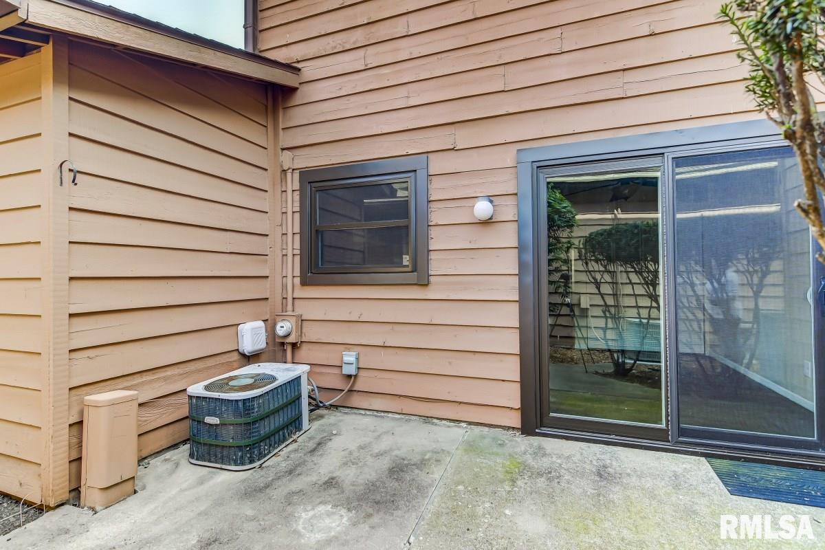 2647 Cooper Avenue, Springfield, IL, 62704