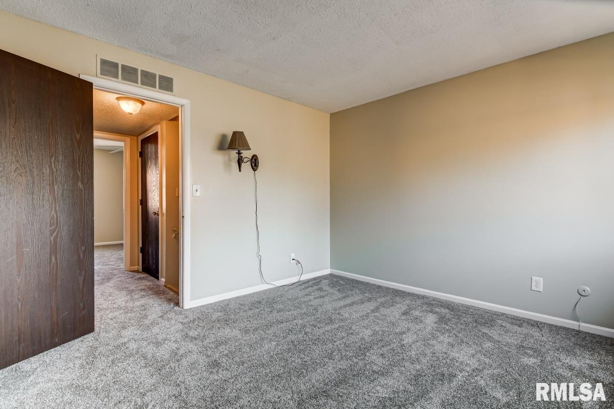 2647 Cooper Avenue, Springfield, IL, 62704