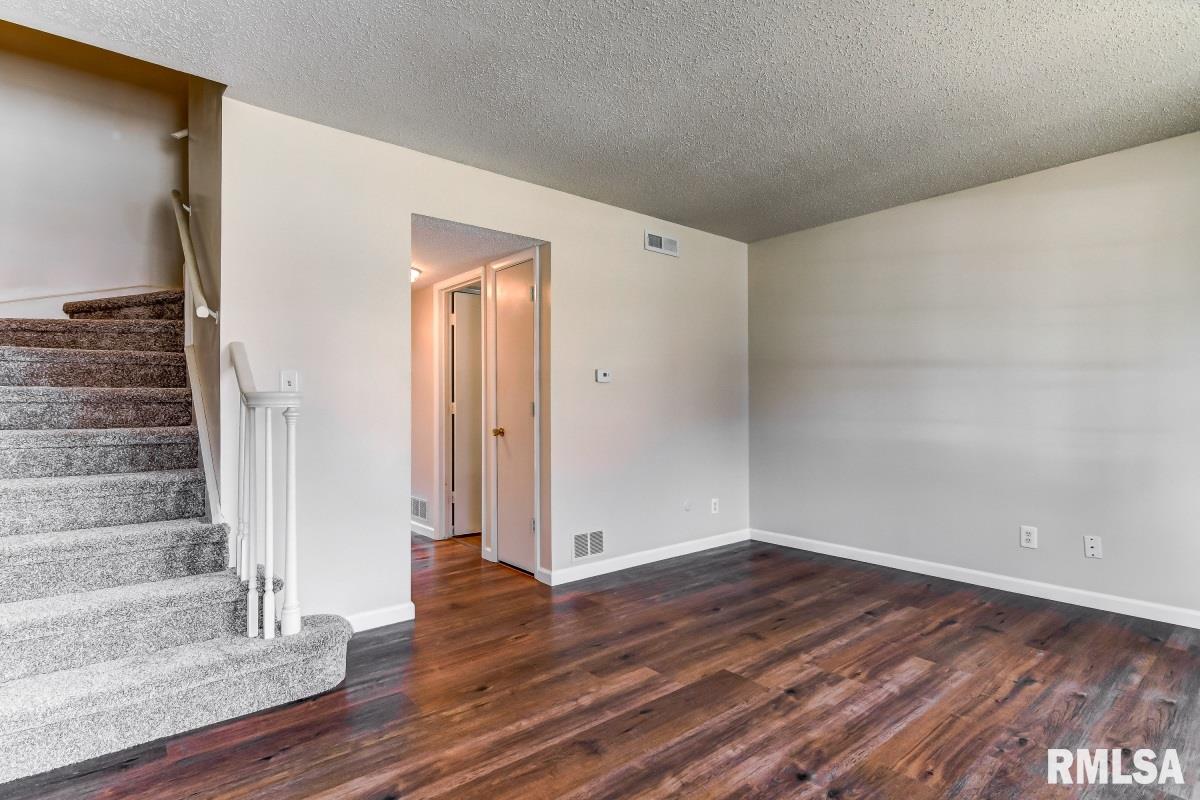 2647 Cooper Avenue, Springfield, IL, 62704