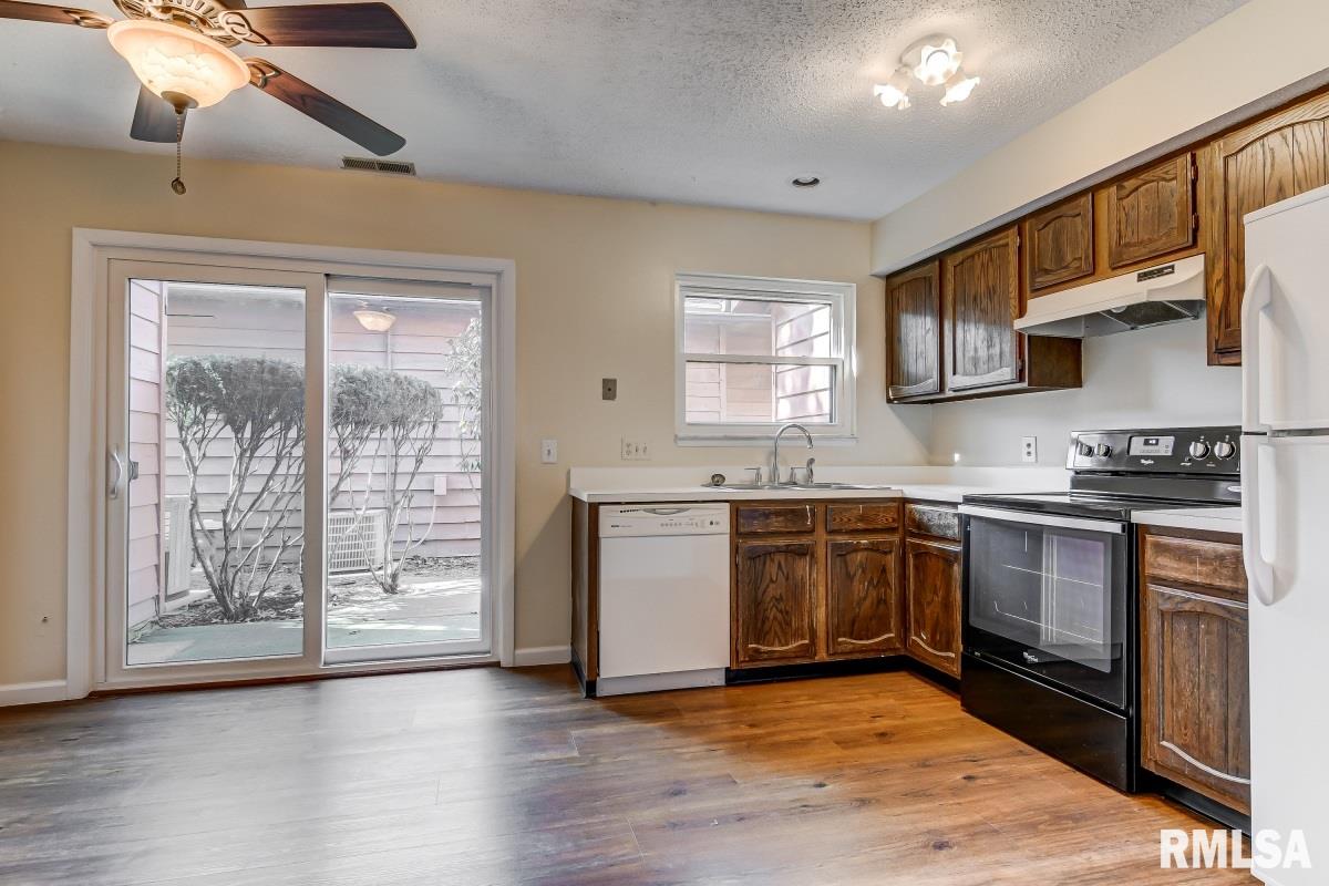 2647 Cooper Avenue, Springfield, IL, 62704