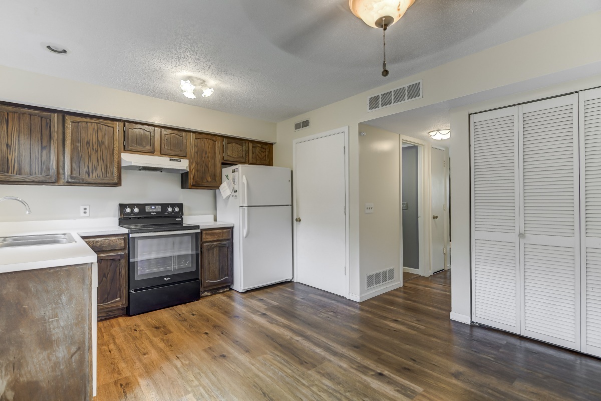 2647 Cooper Avenue, Springfield, IL, 62704