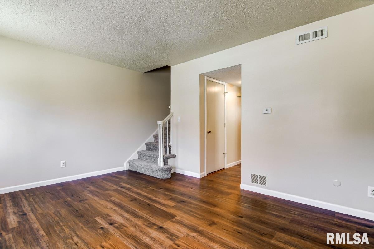 2647 Cooper Avenue, Springfield, IL, 62704