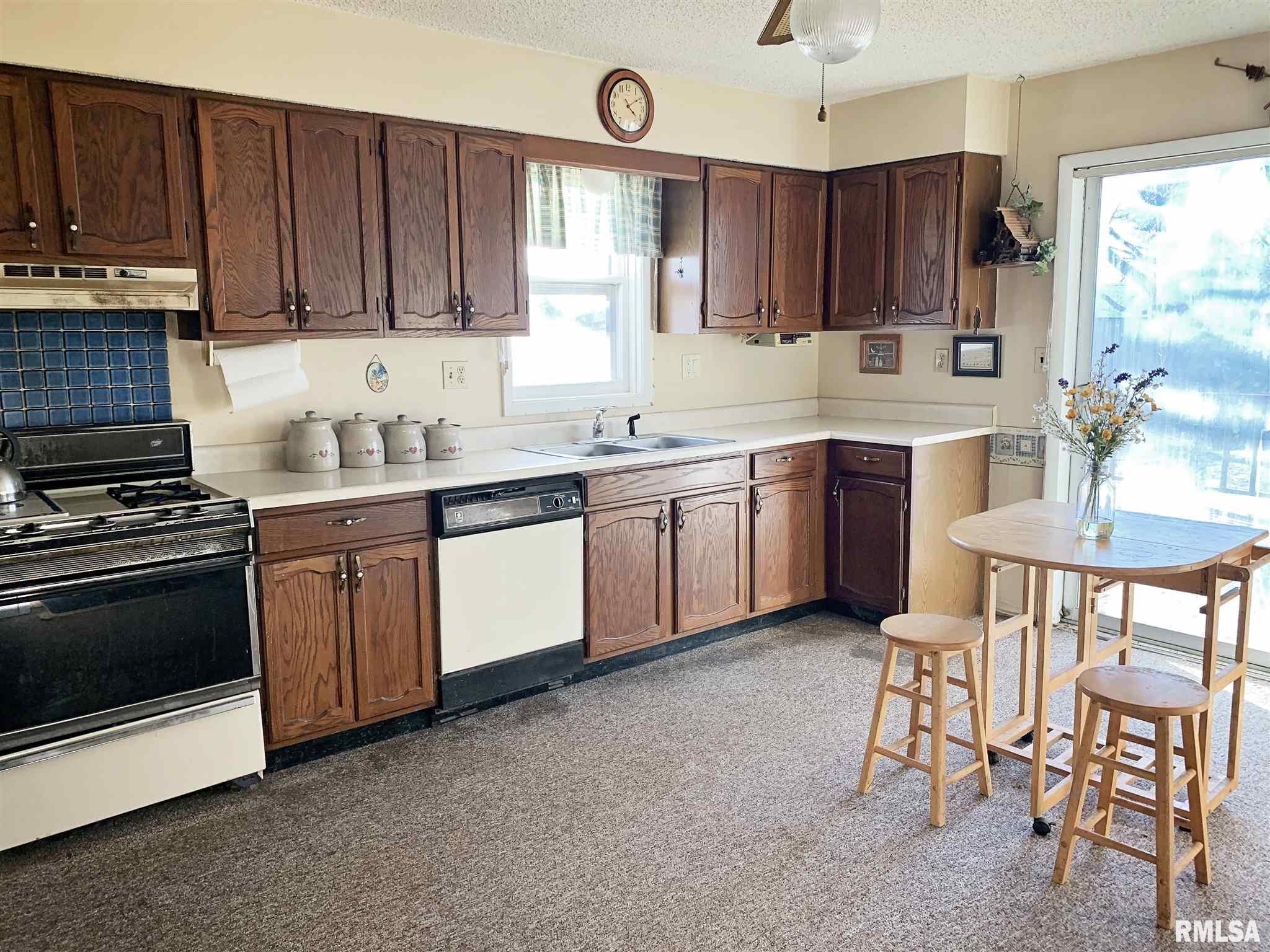 7416 Oak Crest Road, Riverton, IL, 62561