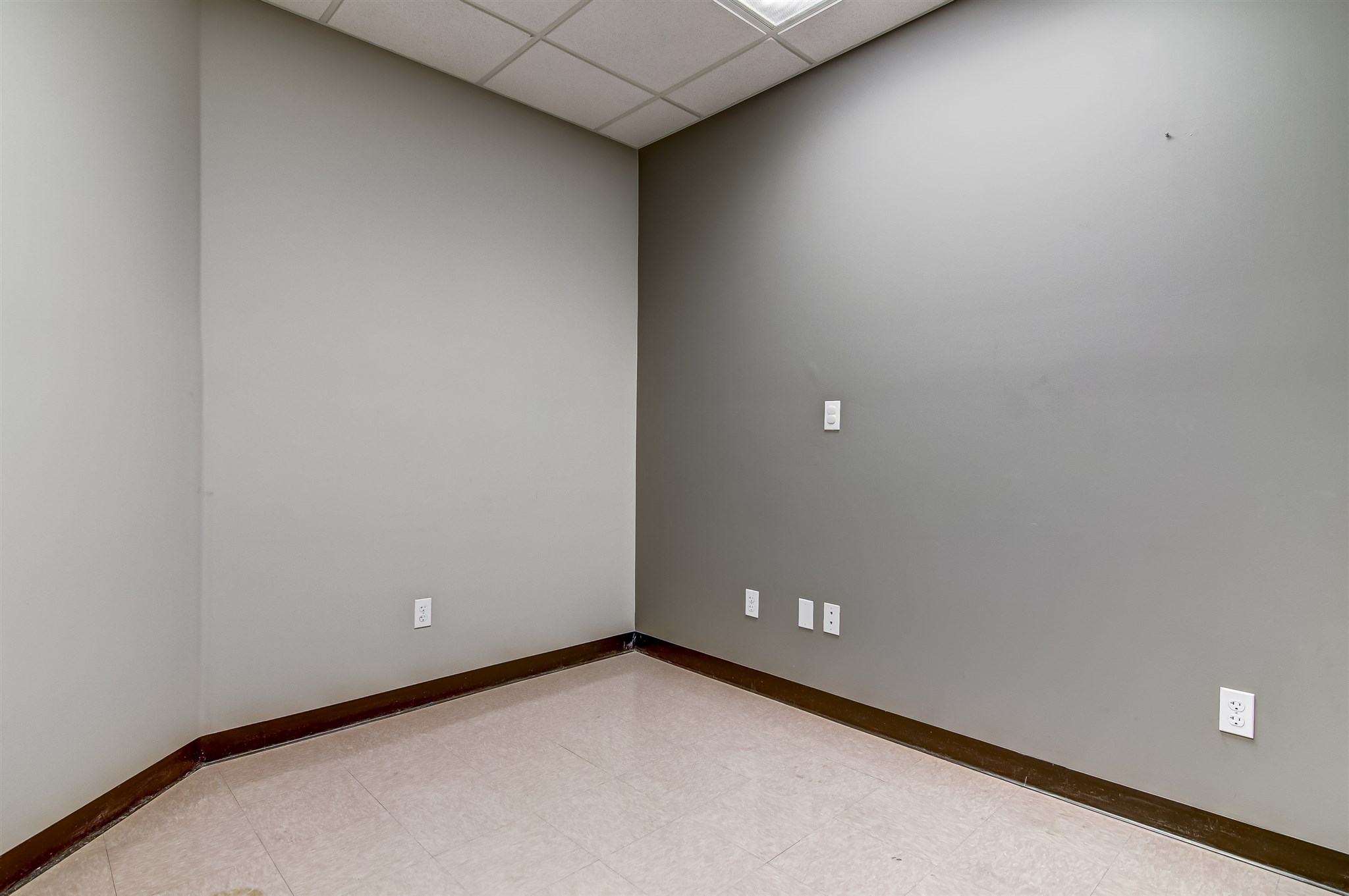 2025 W Iles Avenue, Springfield, IL, 62704