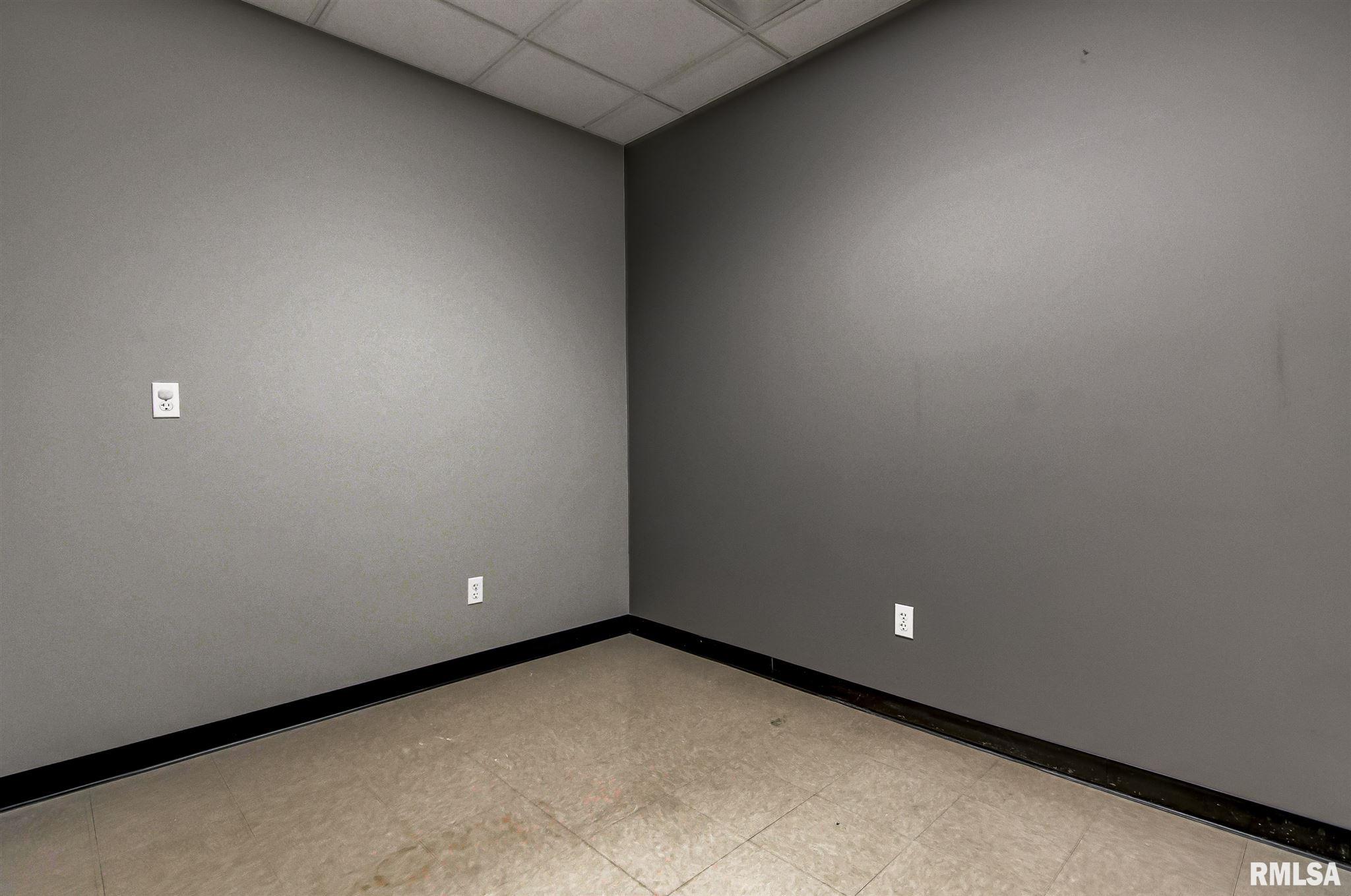 2025 W Iles Avenue, Springfield, IL, 62704