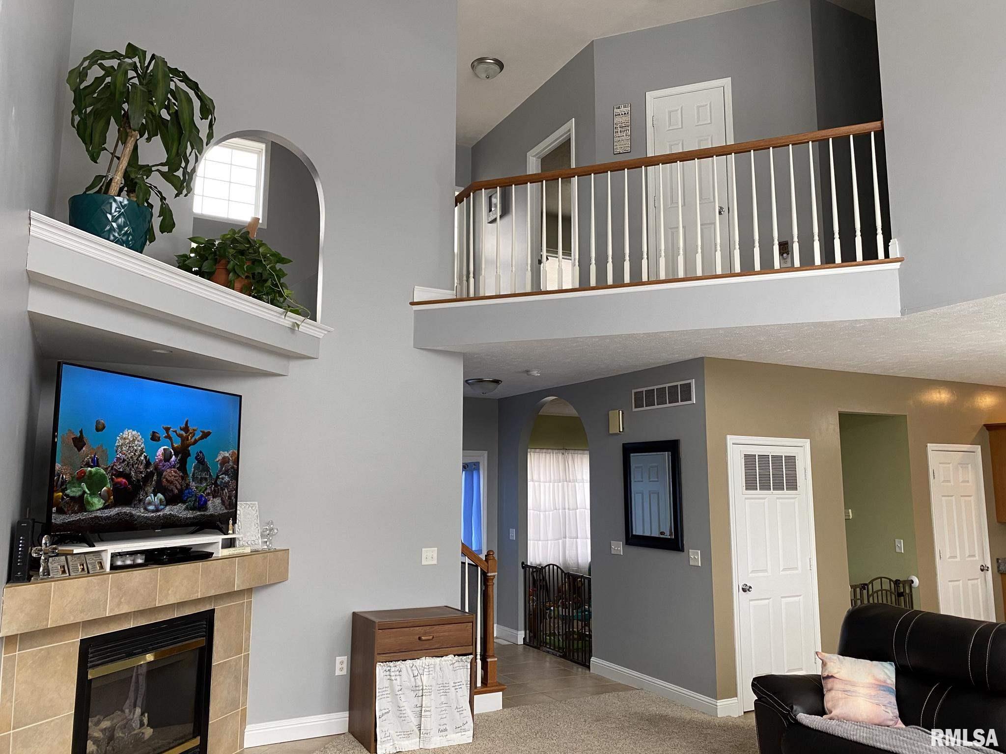 325 Podres Lane, Chatham, IL, 62629