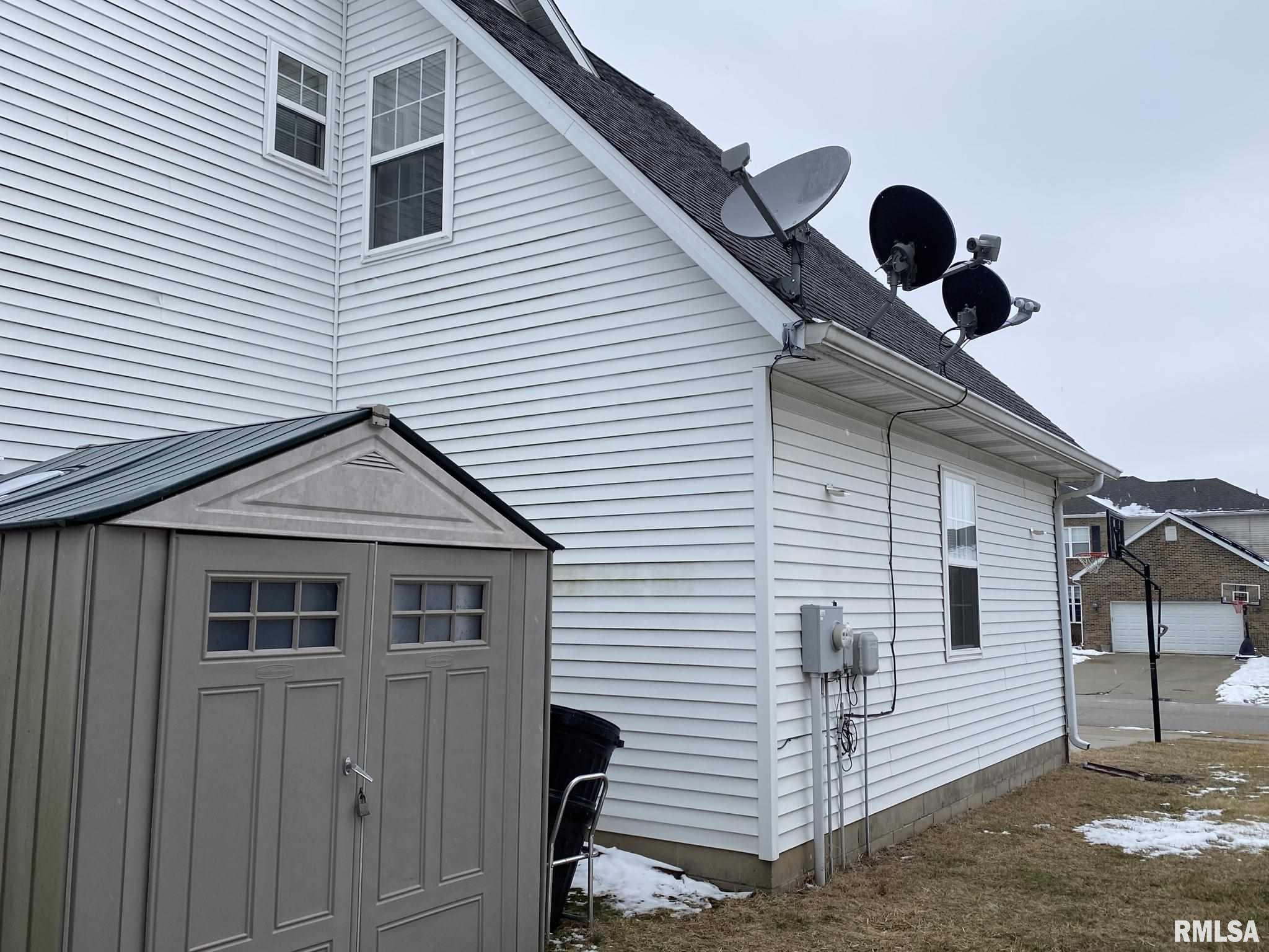325 Podres Lane, Chatham, IL, 62629