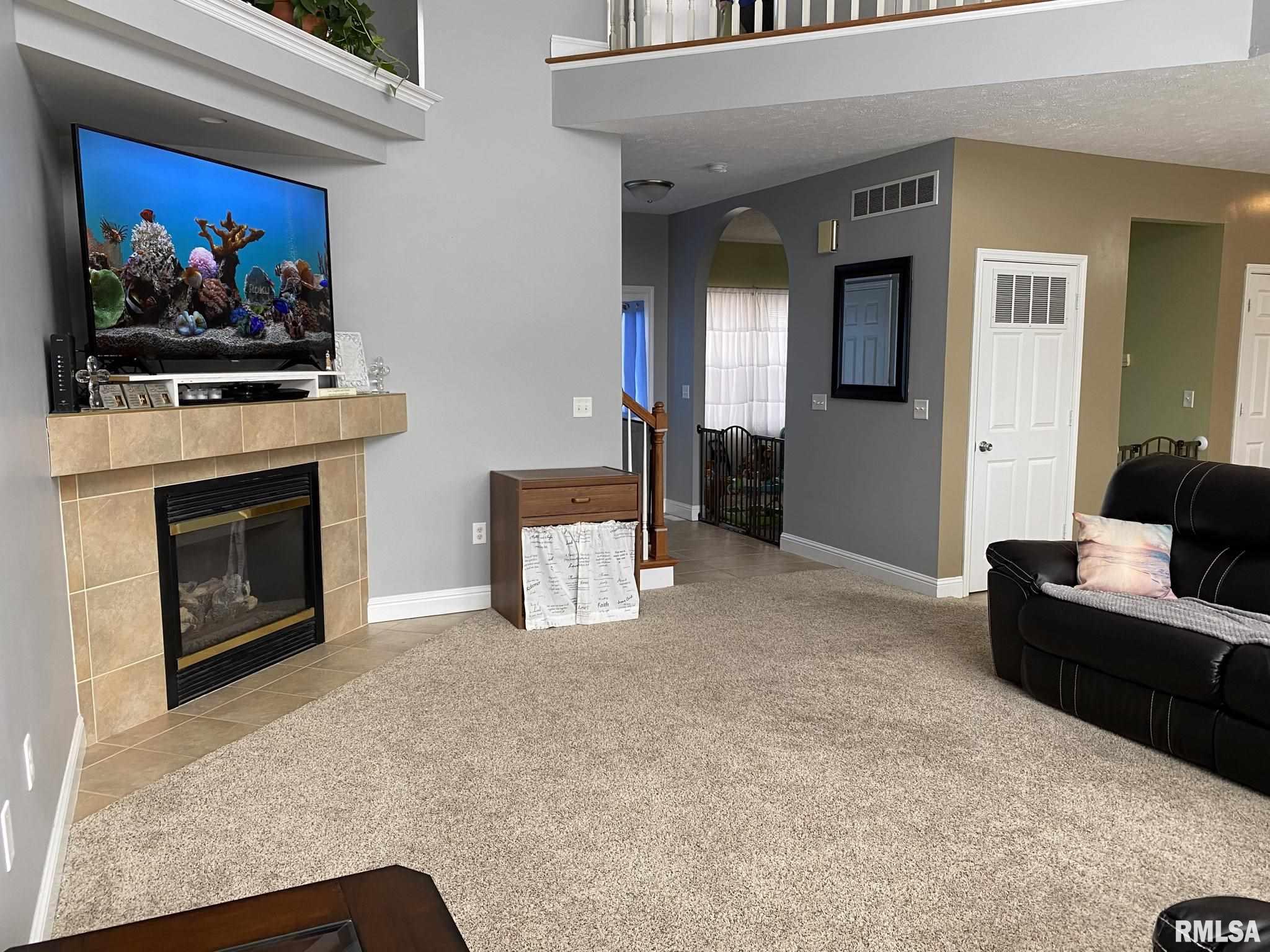 325 Podres Lane, Chatham, IL, 62629