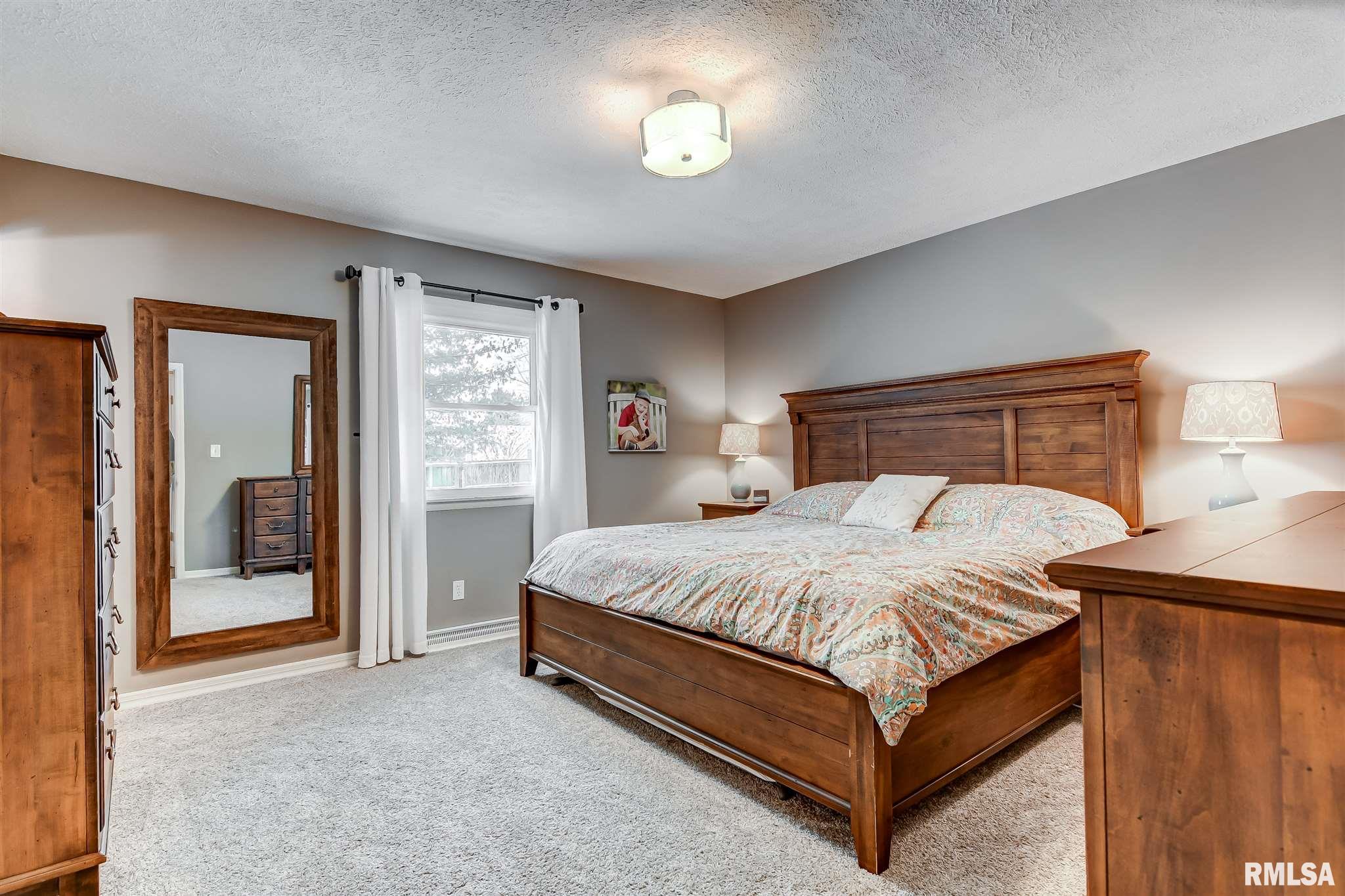 2336 Grinnell Drive, Springfield, IL, 62704