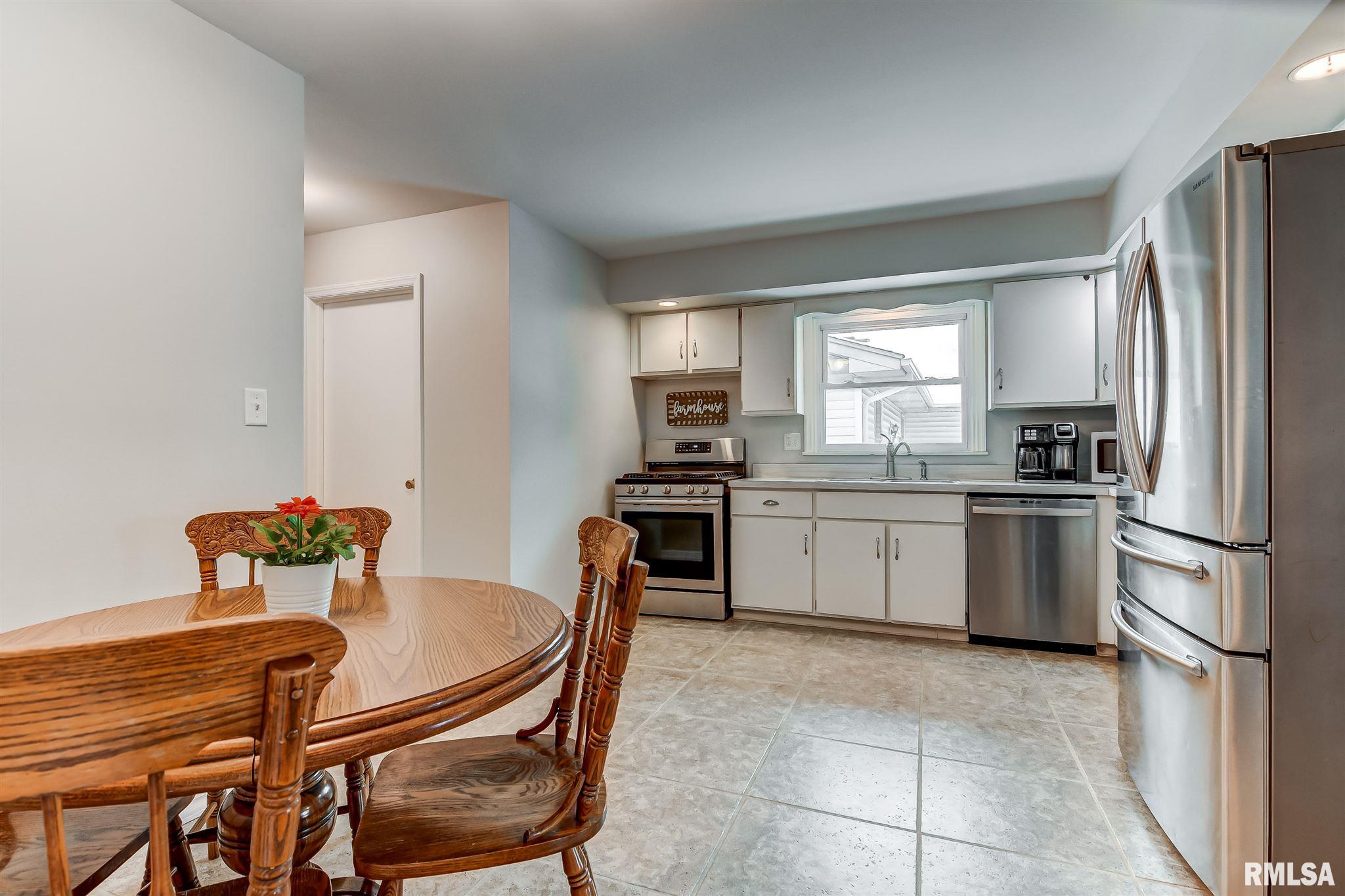 2336 Grinnell Drive, Springfield, IL, 62704