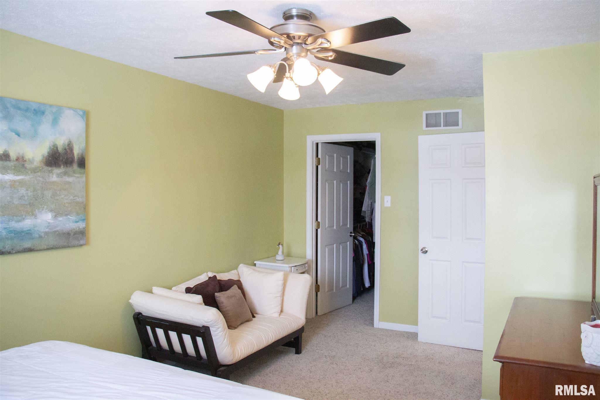 707 N Bitterroot Court, Athens, IL, 62613