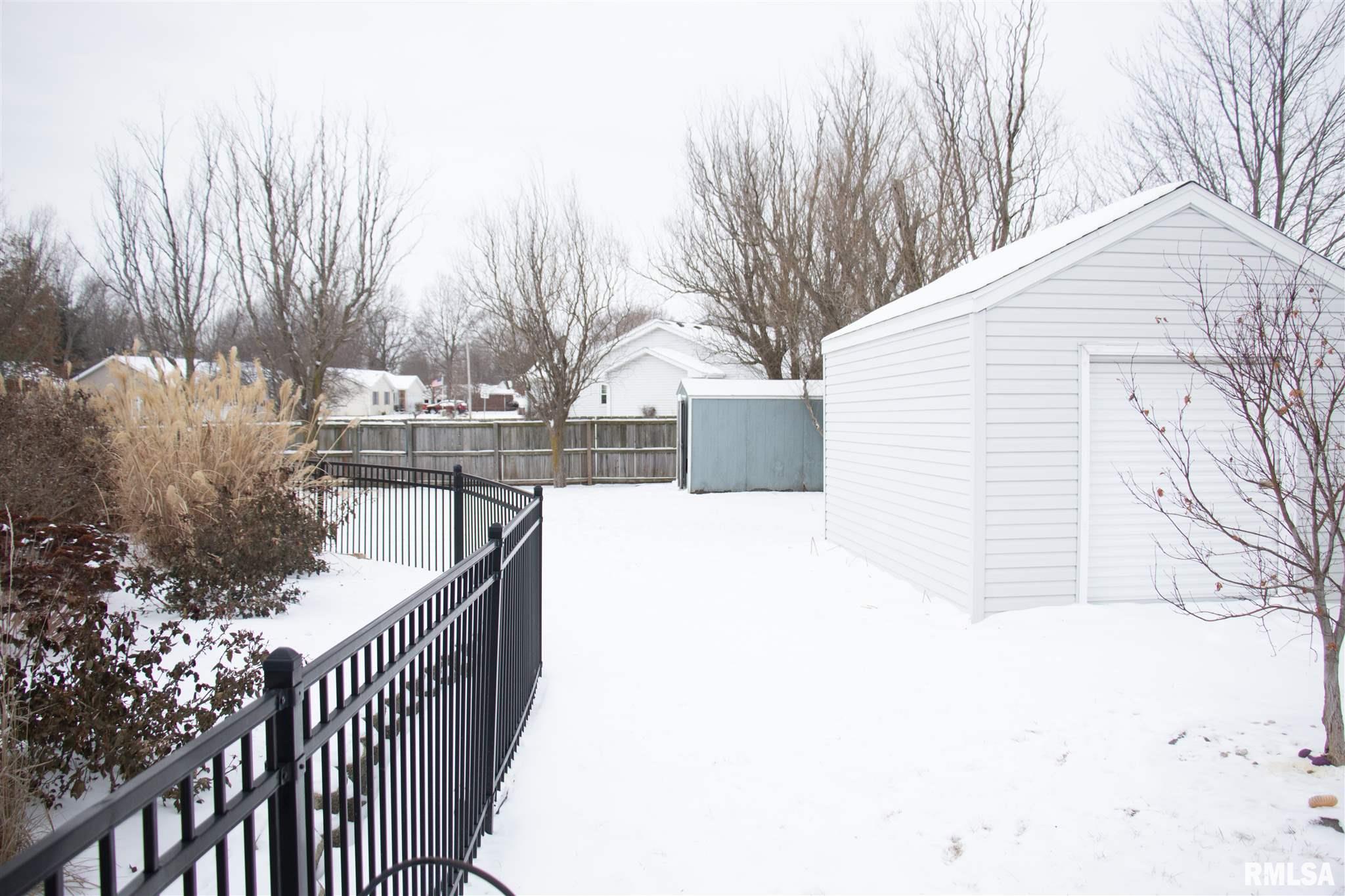 707 N Bitterroot Court, Athens, IL, 62613