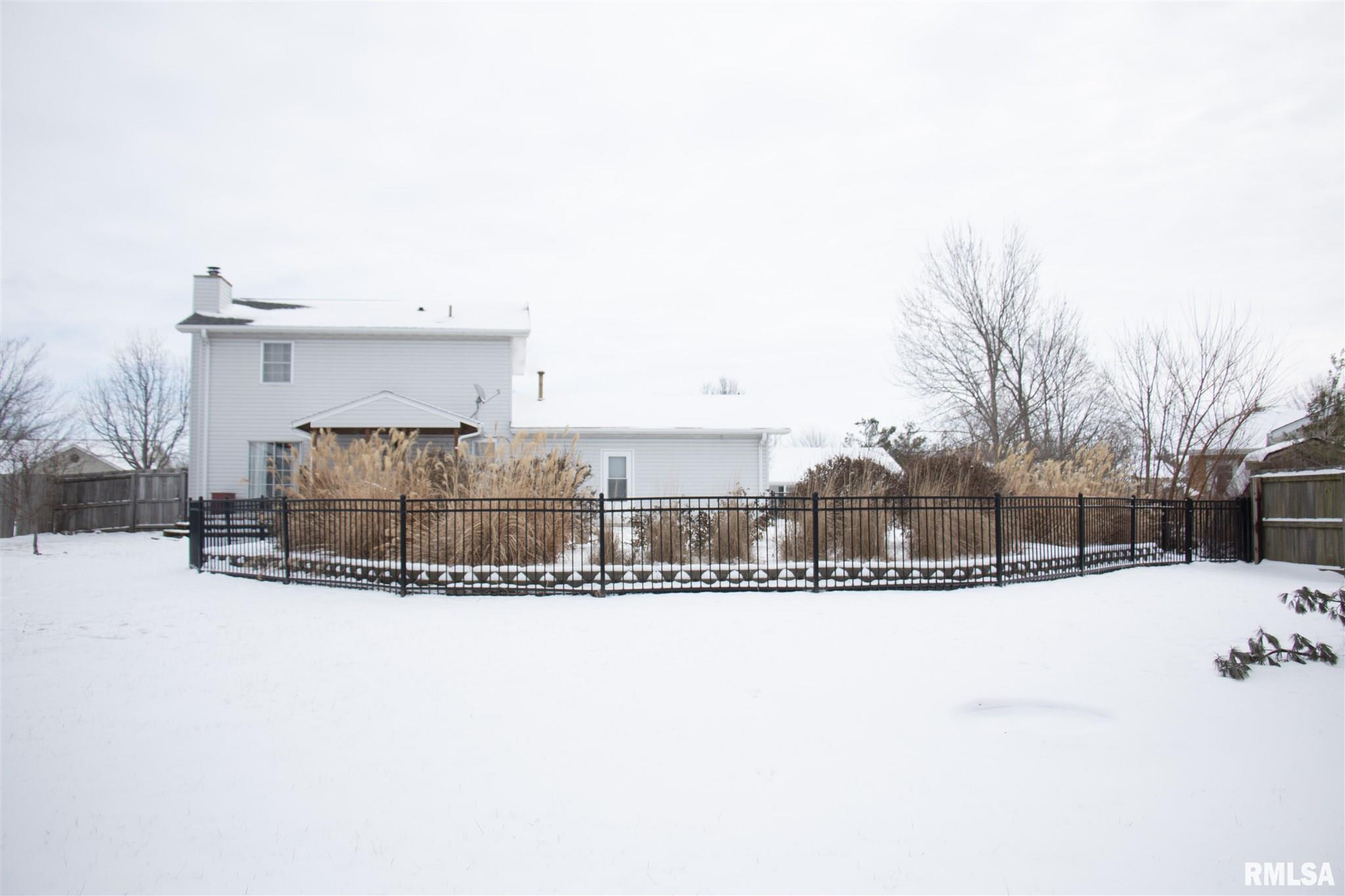 707 N Bitterroot Court, Athens, IL, 62613