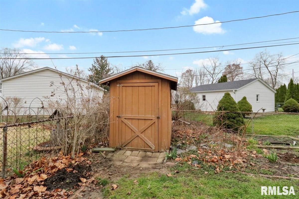 1813 Black Avenue, Springfield, IL, 62702