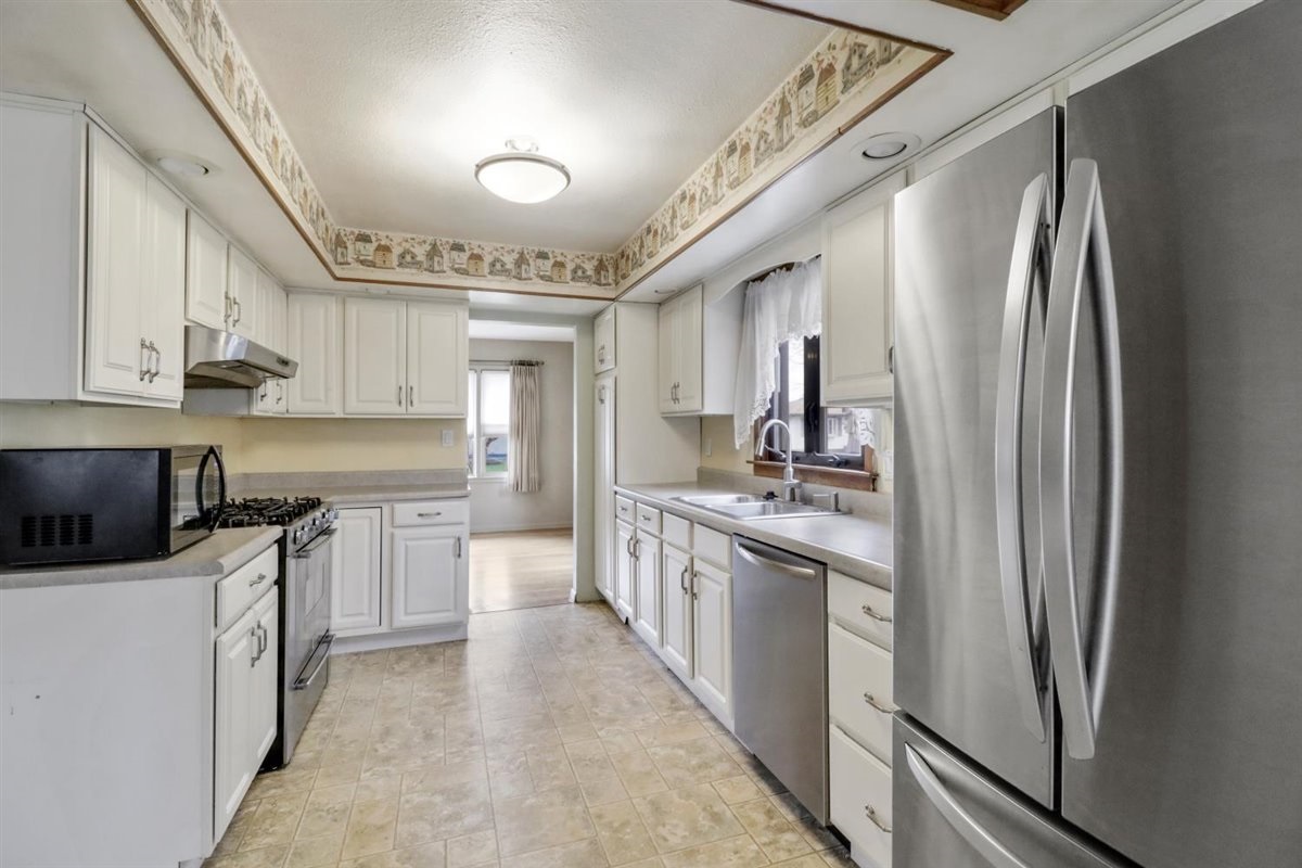 1813 Black Avenue, Springfield, IL, 62702