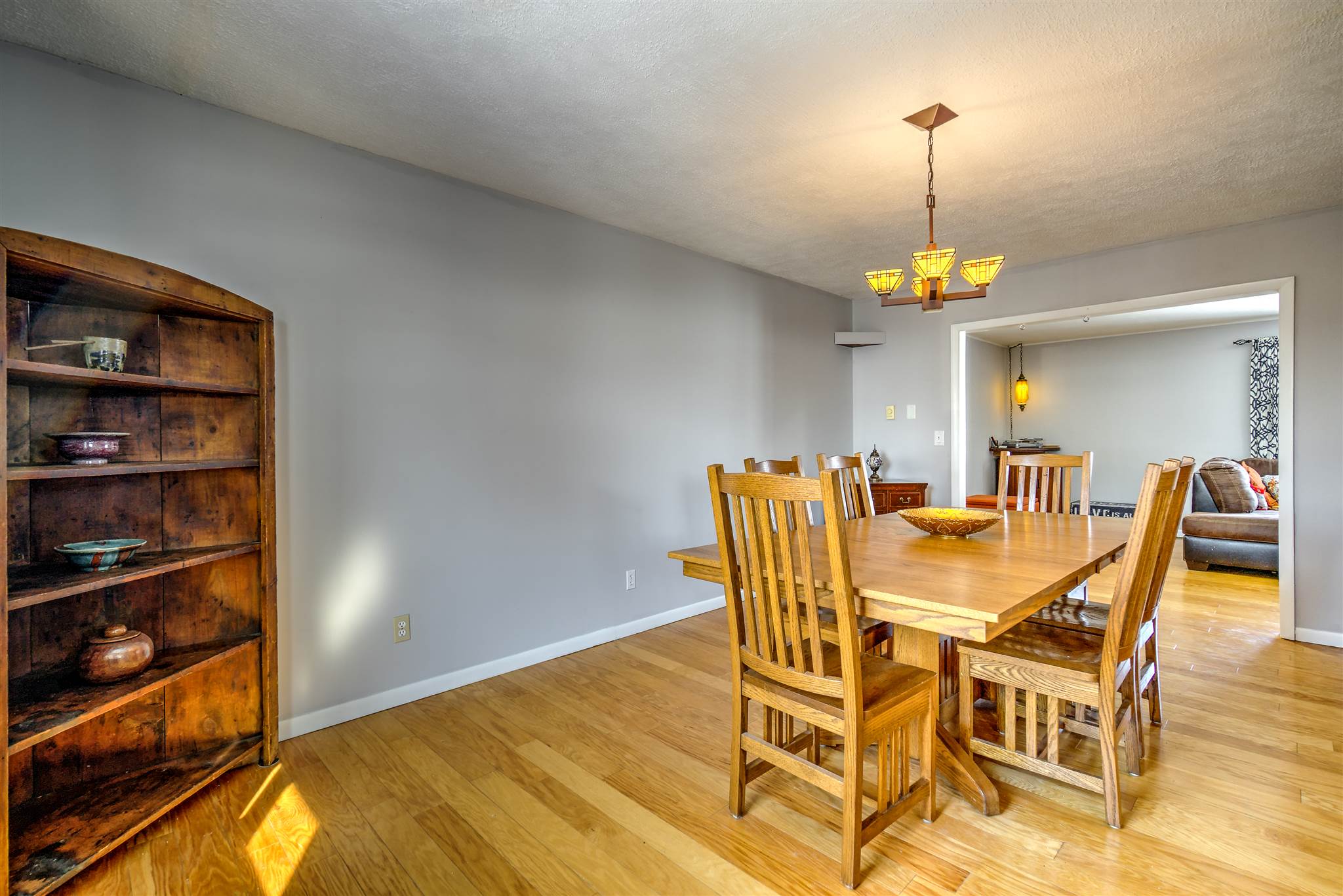 1720 W Iles Avenue, Springfield, IL, 62704-4833