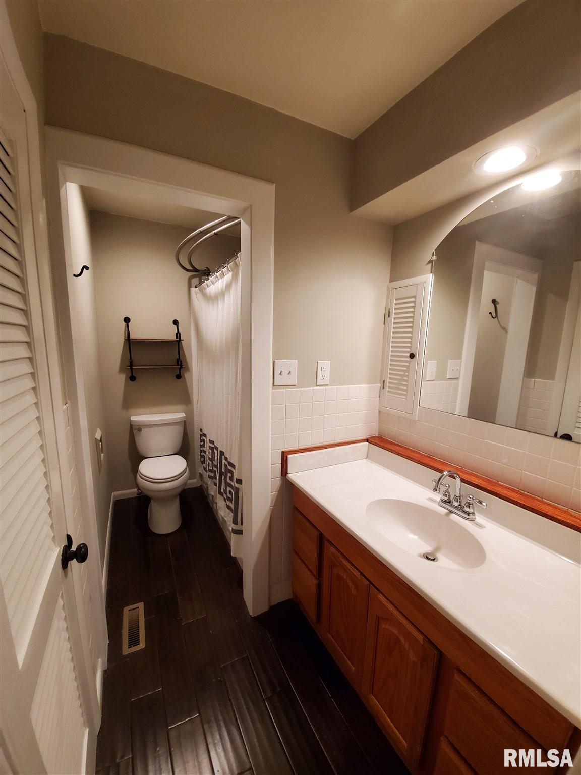 868 Roanoke Drive, Springfield, IL, 62702