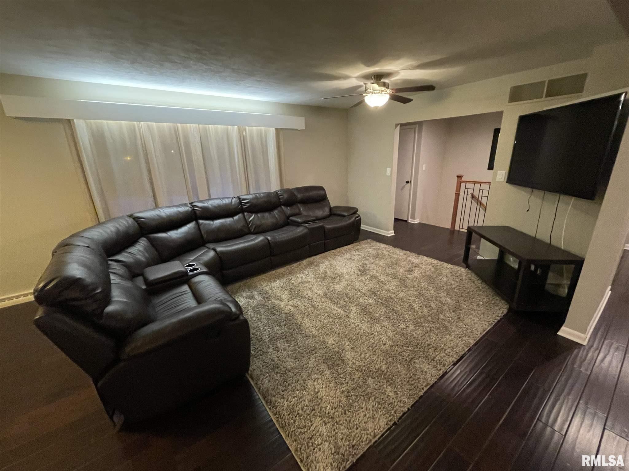 868 Roanoke Drive, Springfield, IL, 62702