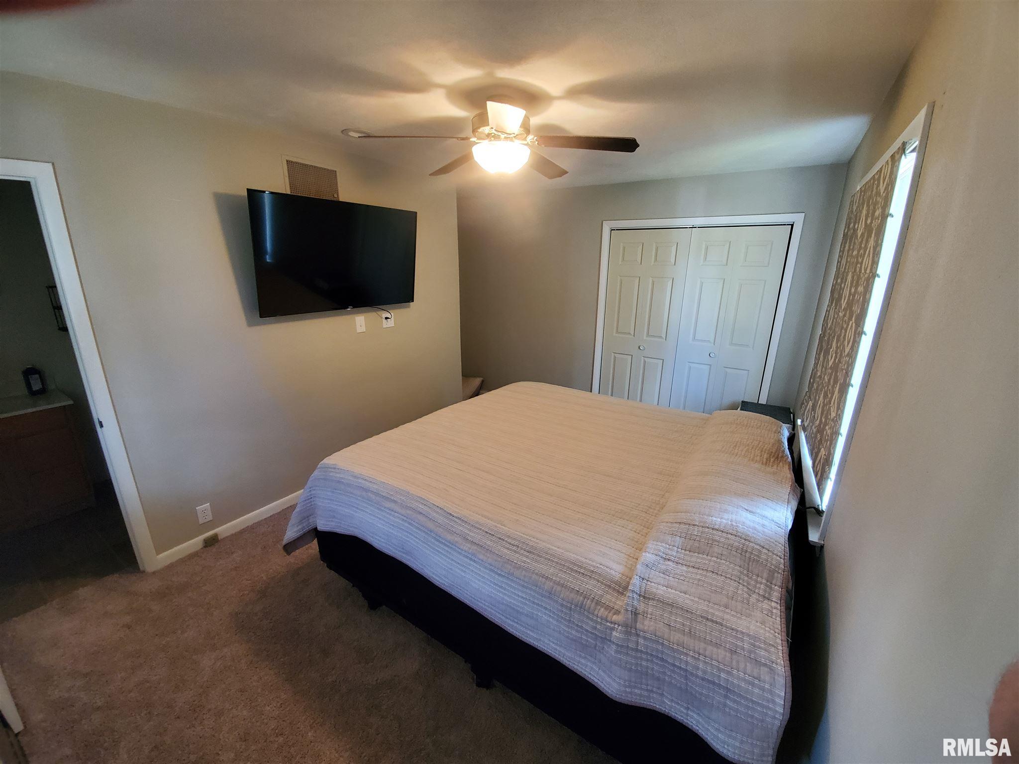 868 Roanoke Drive, Springfield, IL, 62702