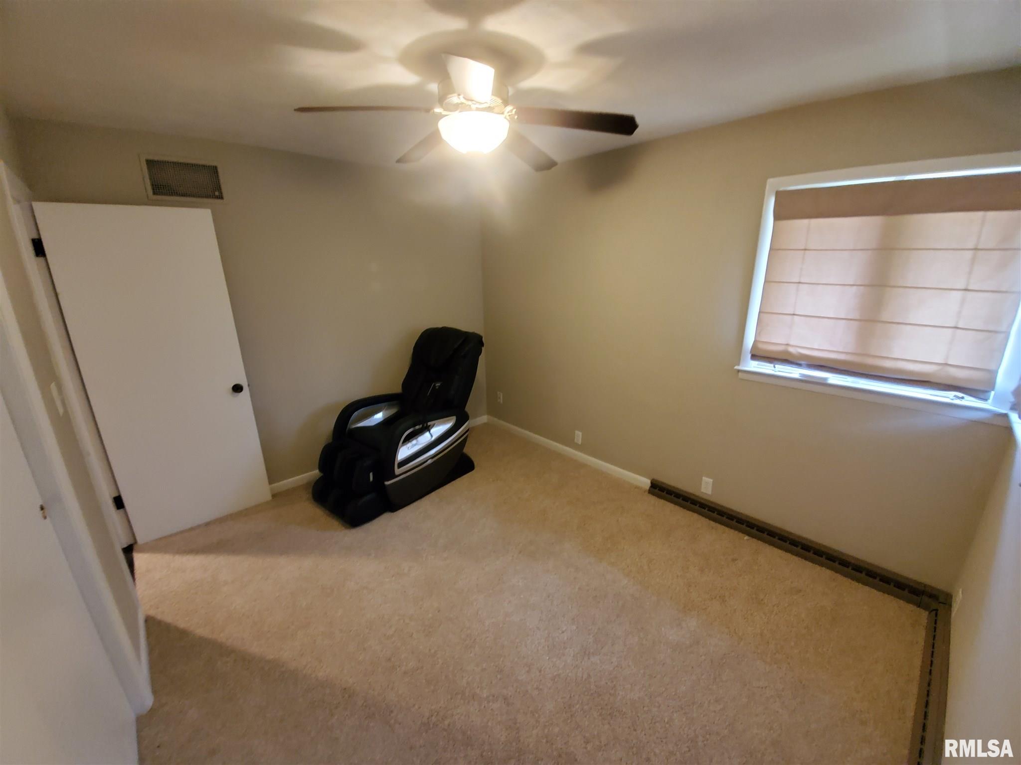 868 Roanoke Drive, Springfield, IL, 62702