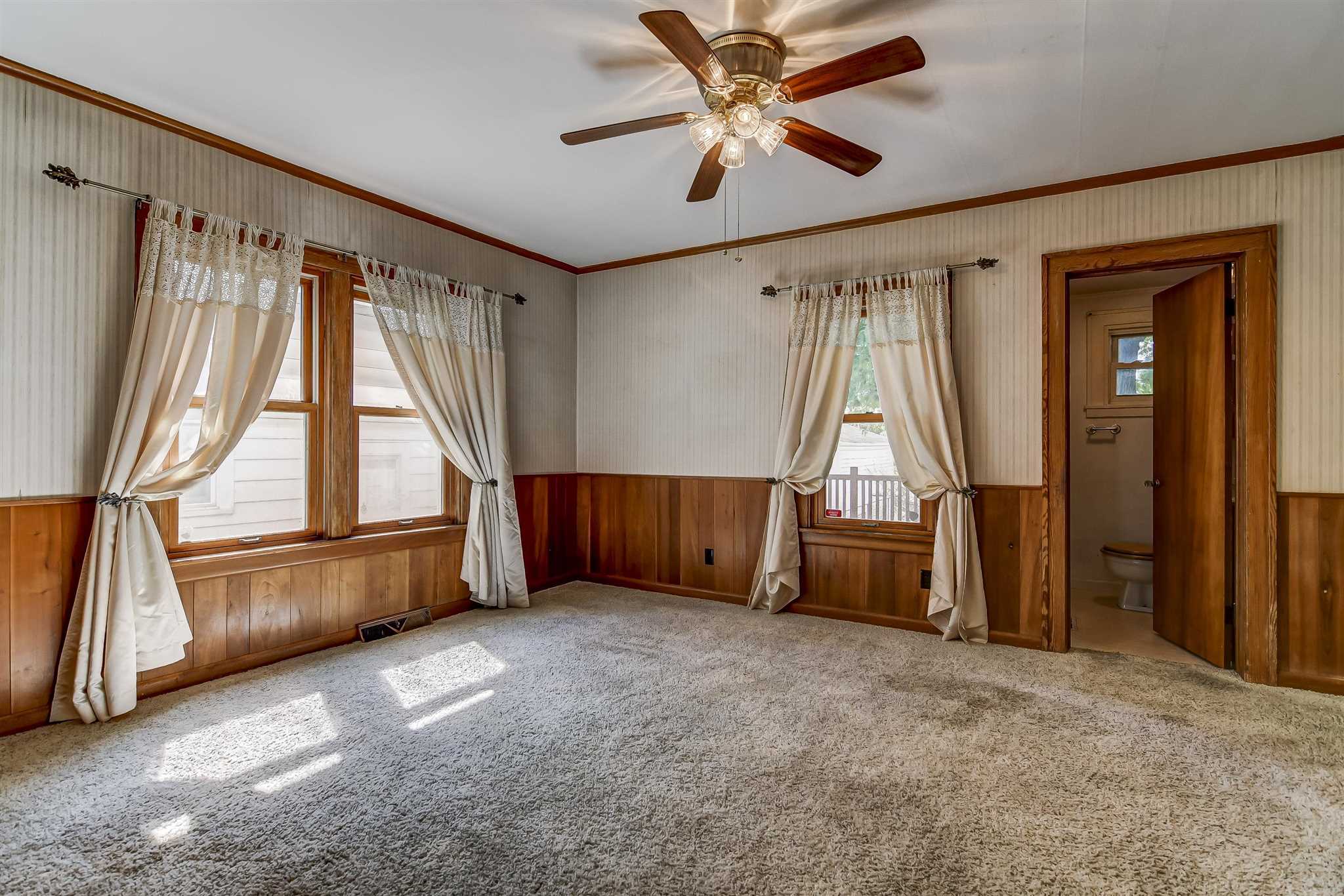 2033 S 4Th Street, Springfield, IL, 62703
