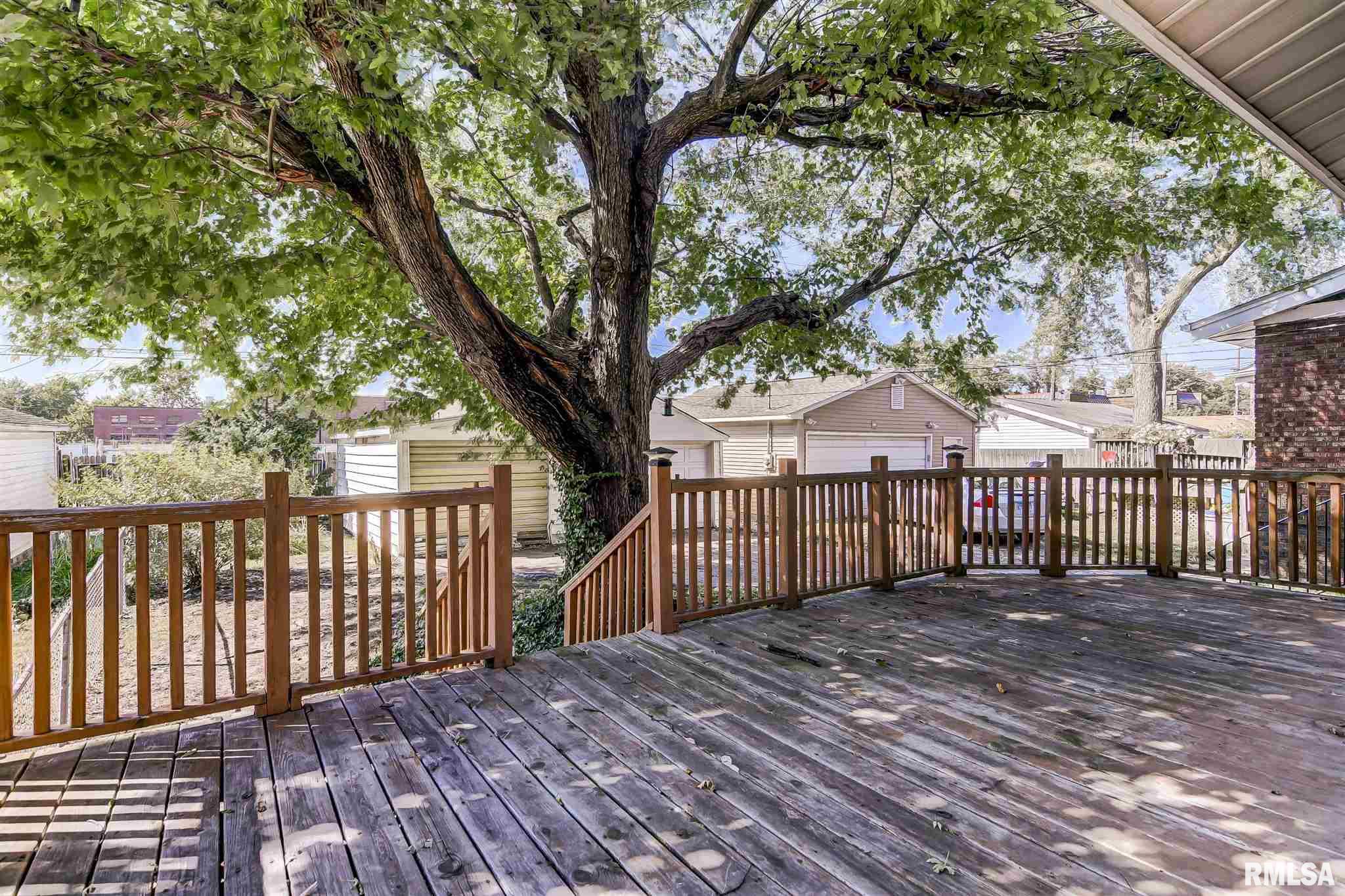 2033 S 4Th Street, Springfield, IL, 62703