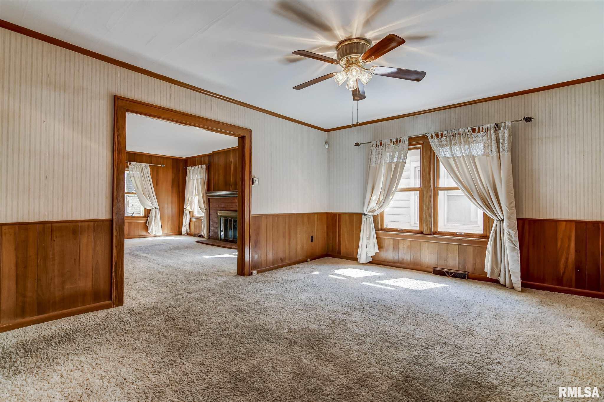 2033 S 4Th Street, Springfield, IL, 62703