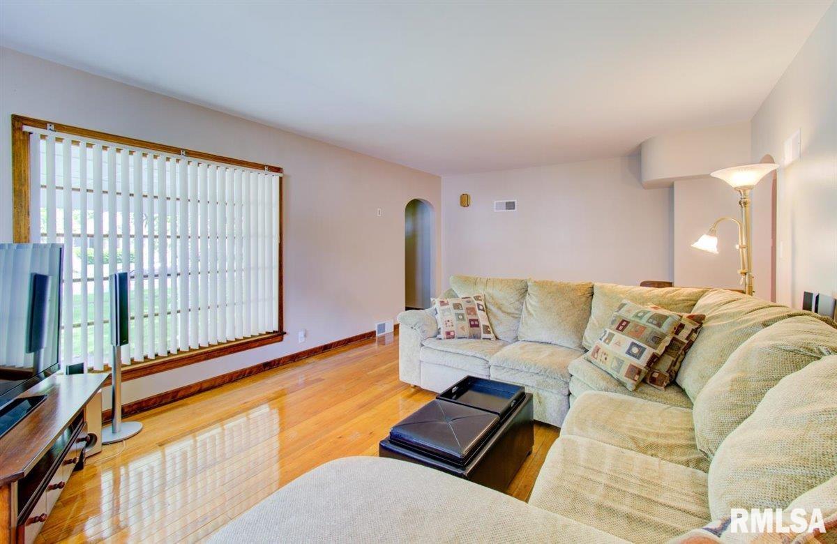 2201 S College Street, Springfield, IL, 62704