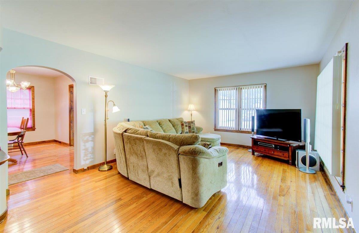 2201 S College Street, Springfield, IL, 62704