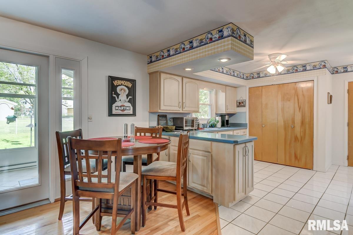 1 Oakhaven Road, Sherman, IL, 62684