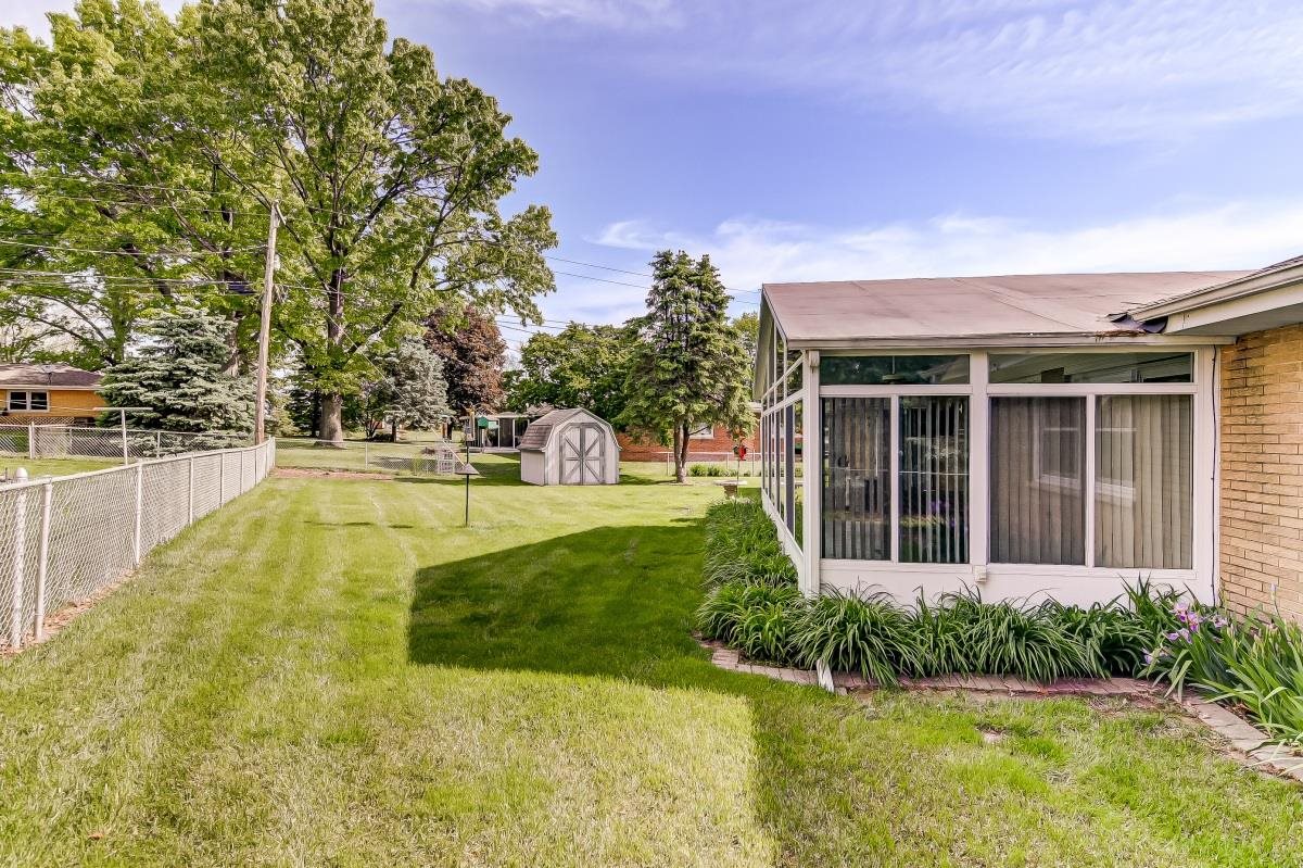 1 Oakhaven Road, Sherman, IL, 62684