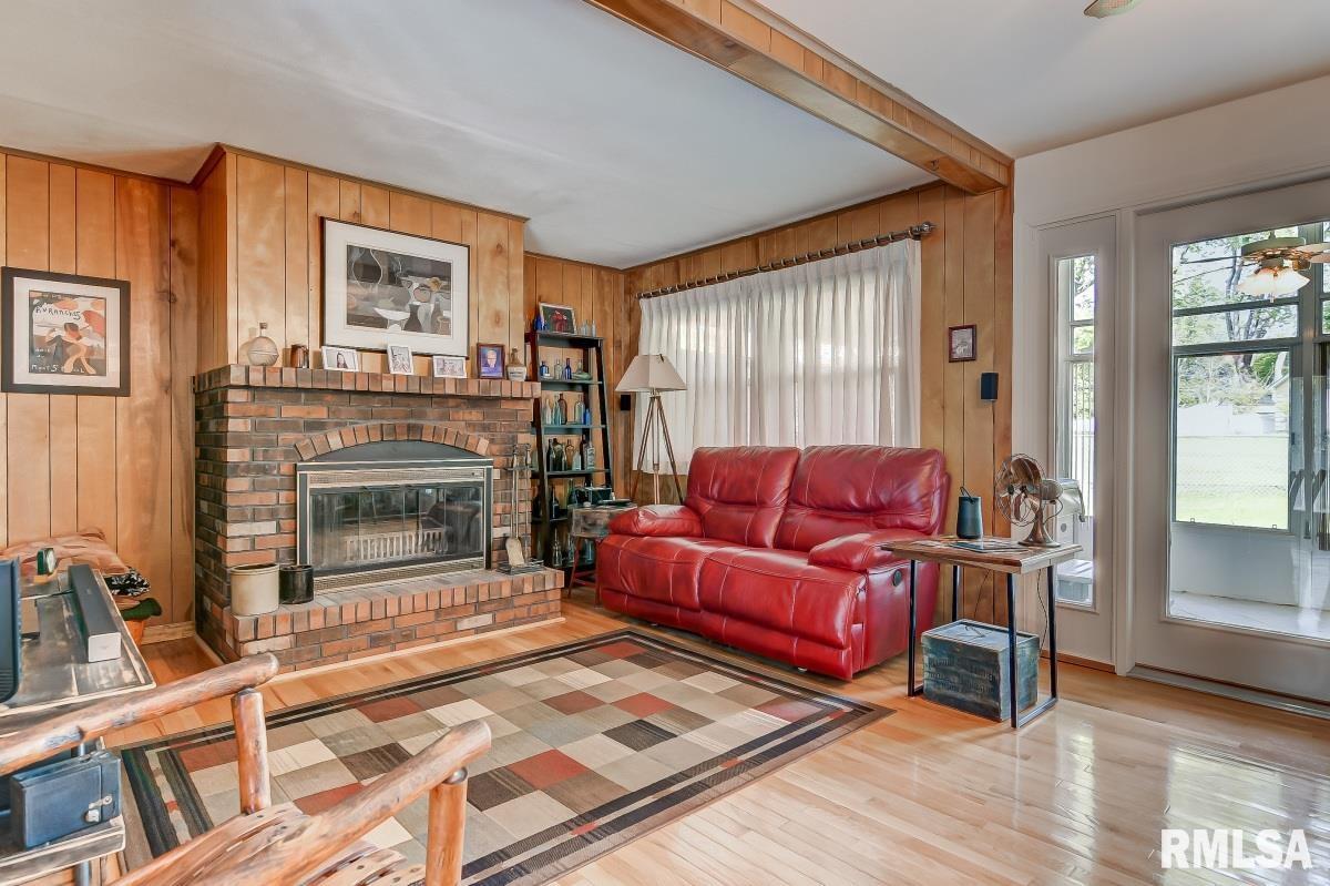 1 Oakhaven Road, Sherman, IL, 62684