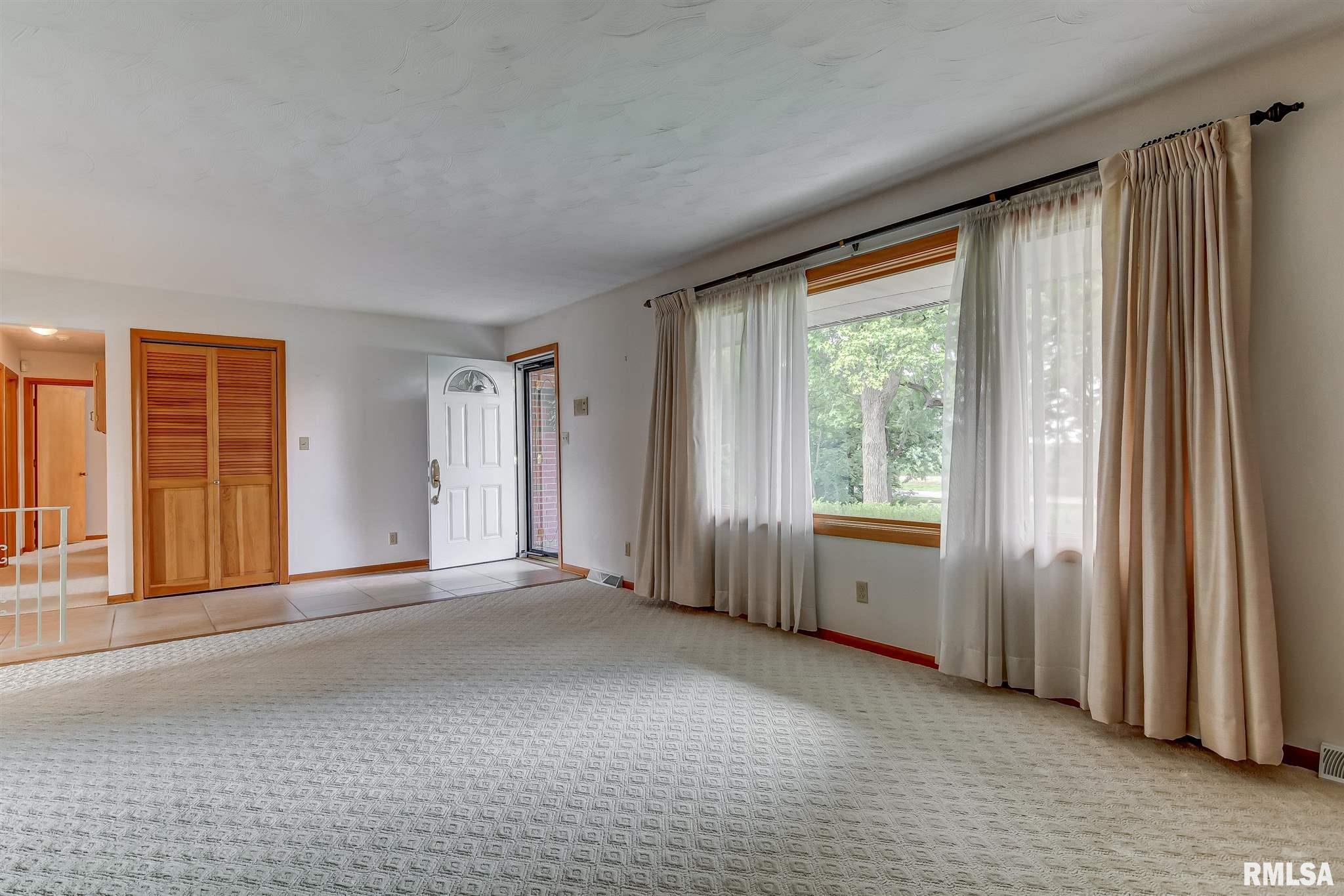 1650 Mcqueen Road, Pleasant Plains, IL, 62677