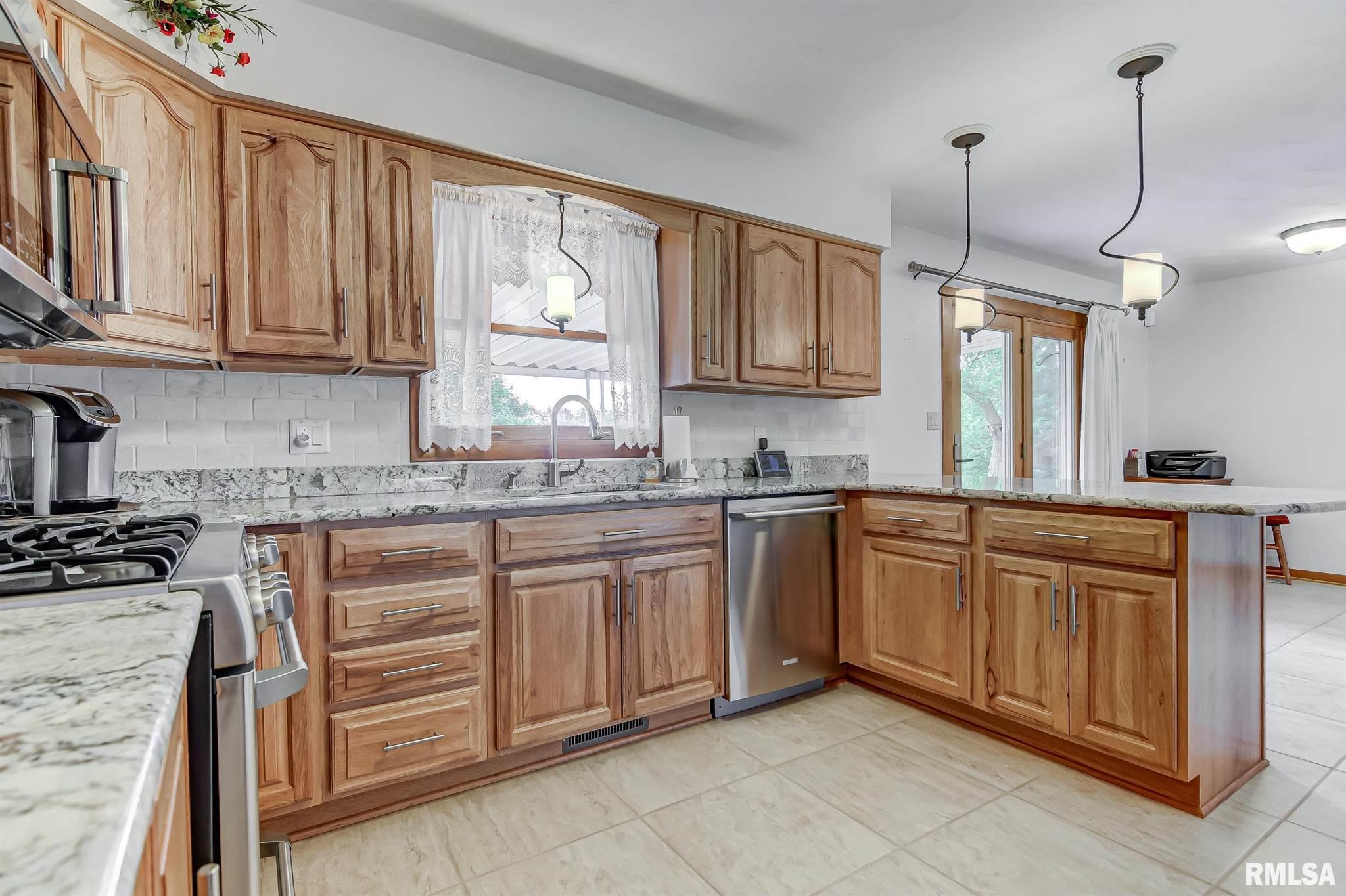1650 Mcqueen Road, Pleasant Plains, IL, 62677