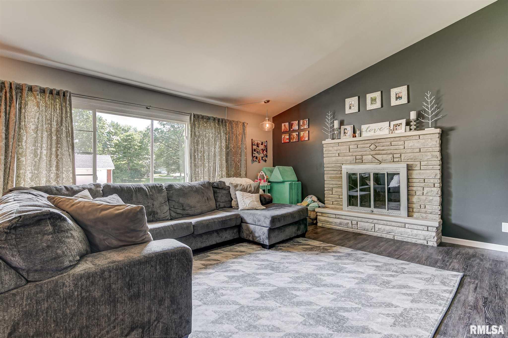 121 Andover Drive, Springfield, IL, 62704