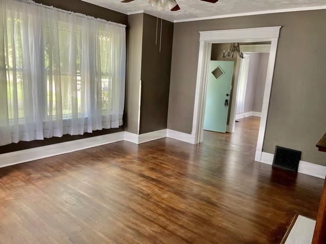 712 S 9Th Street, Petersburg, IL, 62675