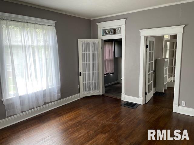 712 S 9Th Street, Petersburg, IL, 62675