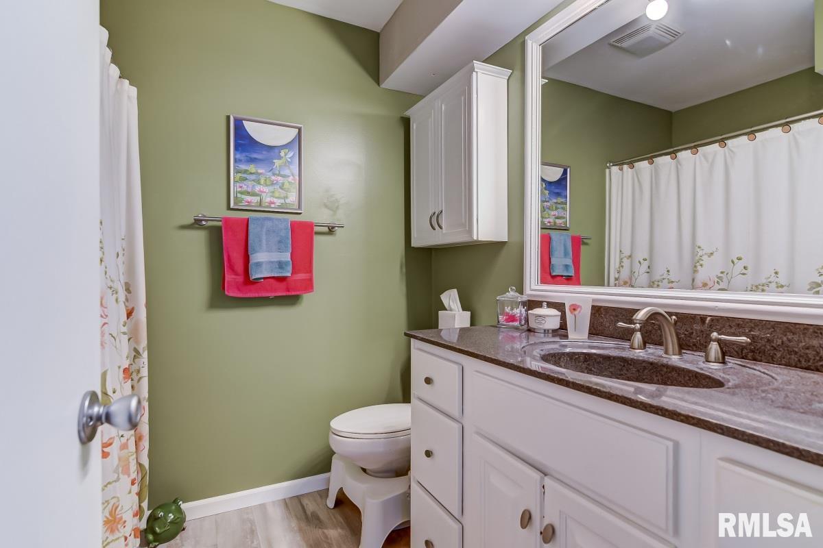 2543 Lindsay Road, Springfield, IL, 62704