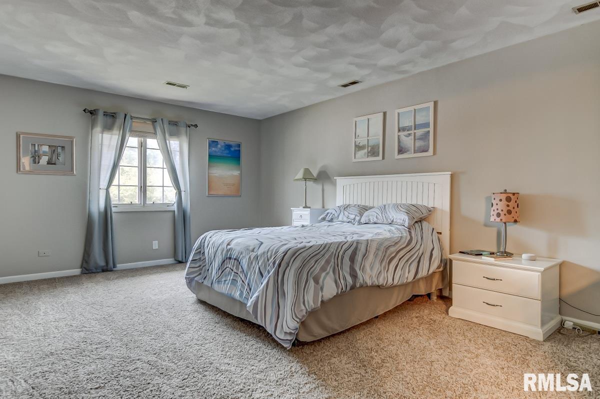 2543 Lindsay Road, Springfield, IL, 62704