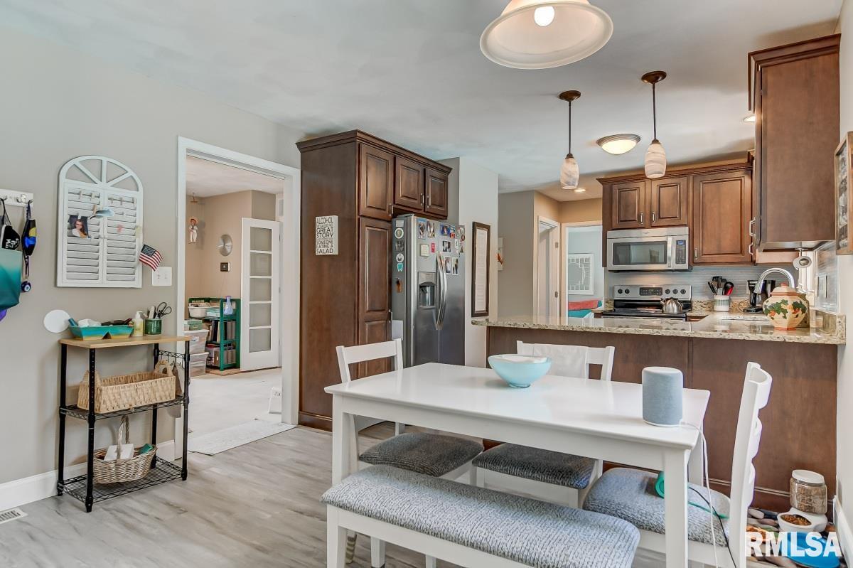 2543 Lindsay Road, Springfield, IL, 62704