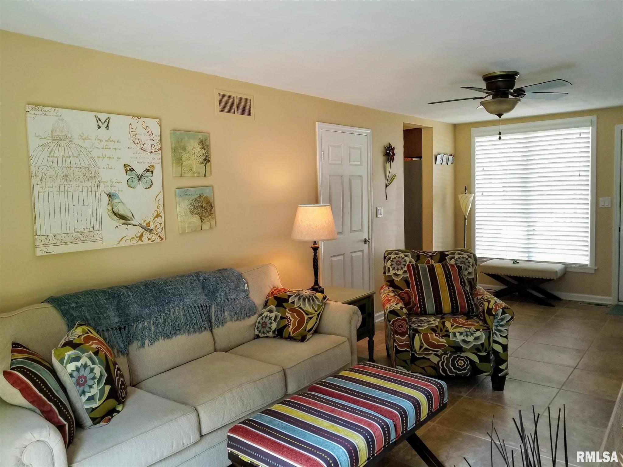 928 N 3Rd Street, Riverton, IL, 62561