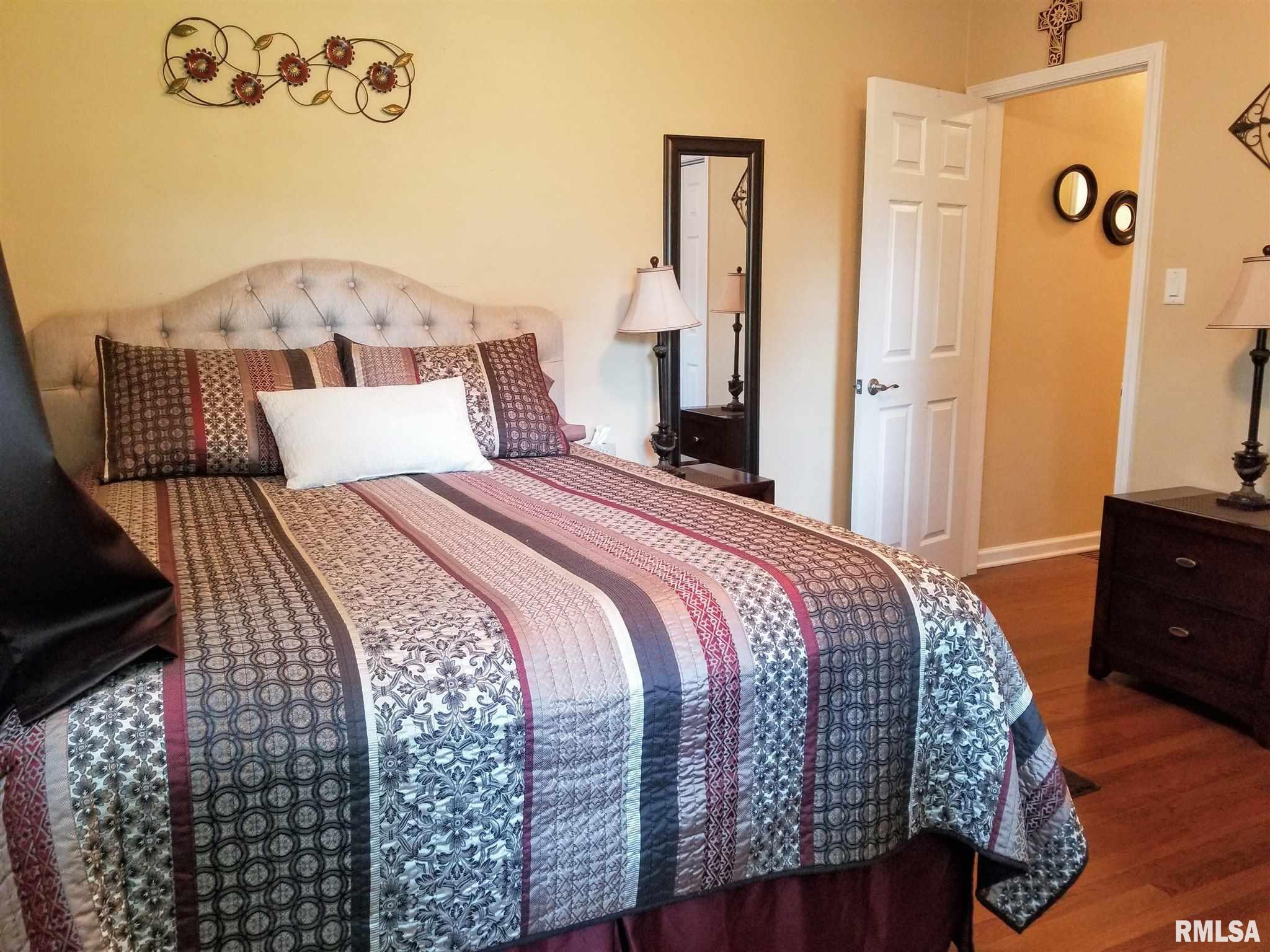 928 N 3Rd Street, Riverton, IL, 62561
