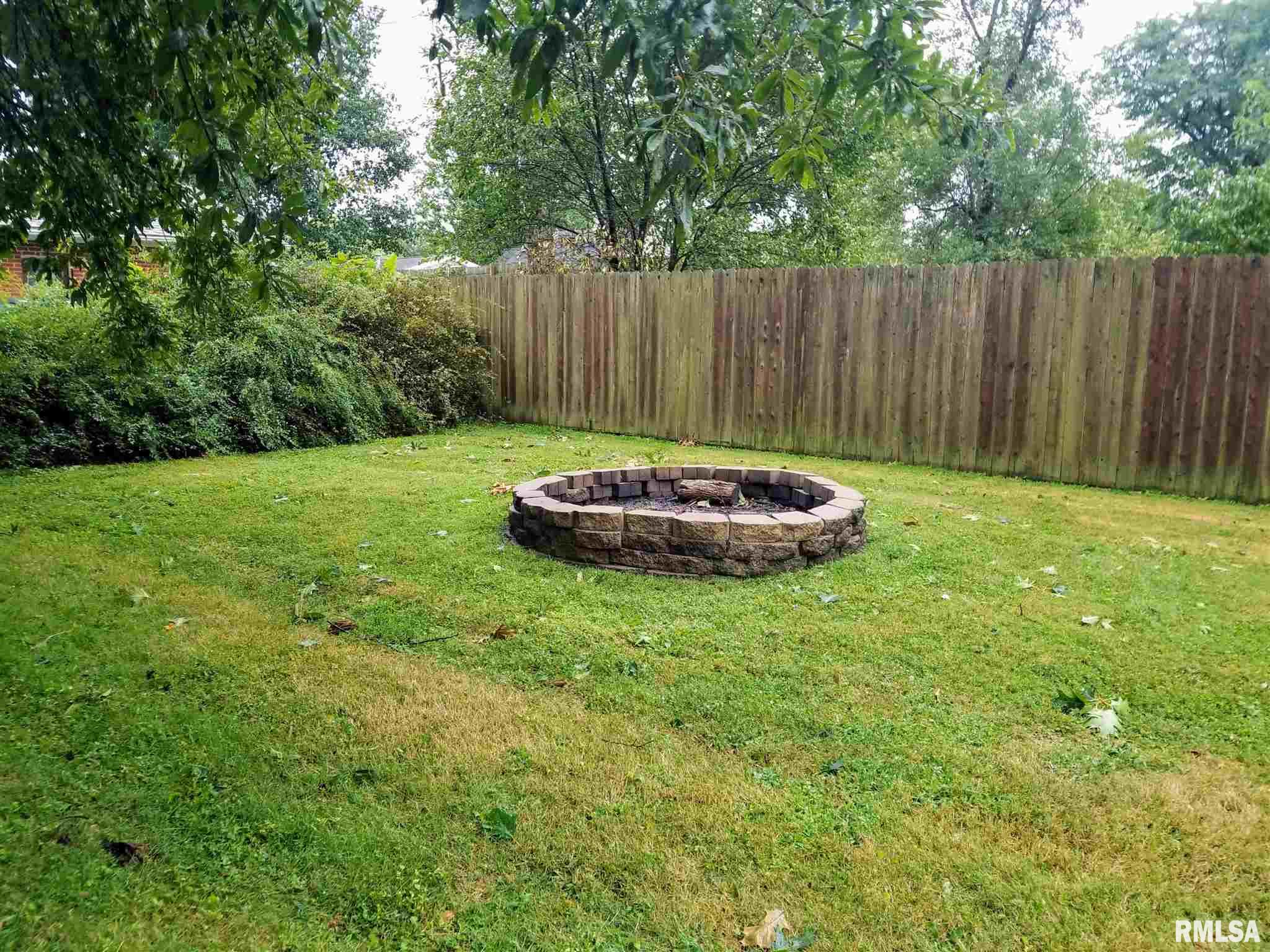 928 N 3Rd Street, Riverton, IL, 62561