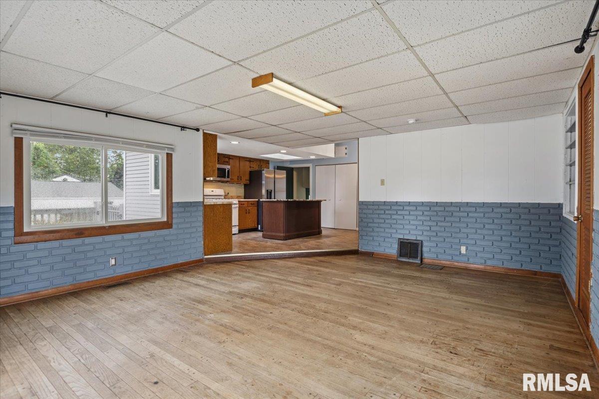 115 S Oak Street, Chatham, IL, 62629