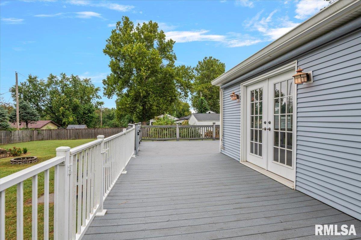 115 S Oak Street, Chatham, IL, 62629