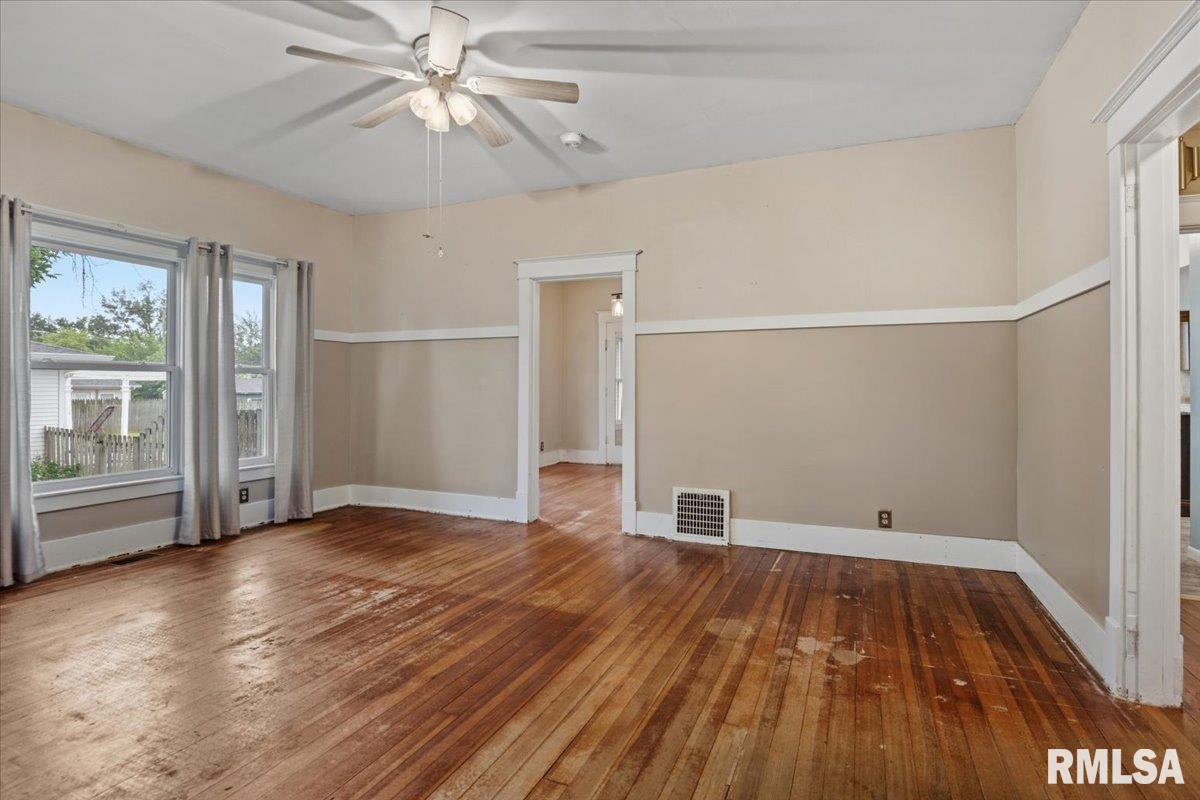 115 S Oak Street, Chatham, IL, 62629