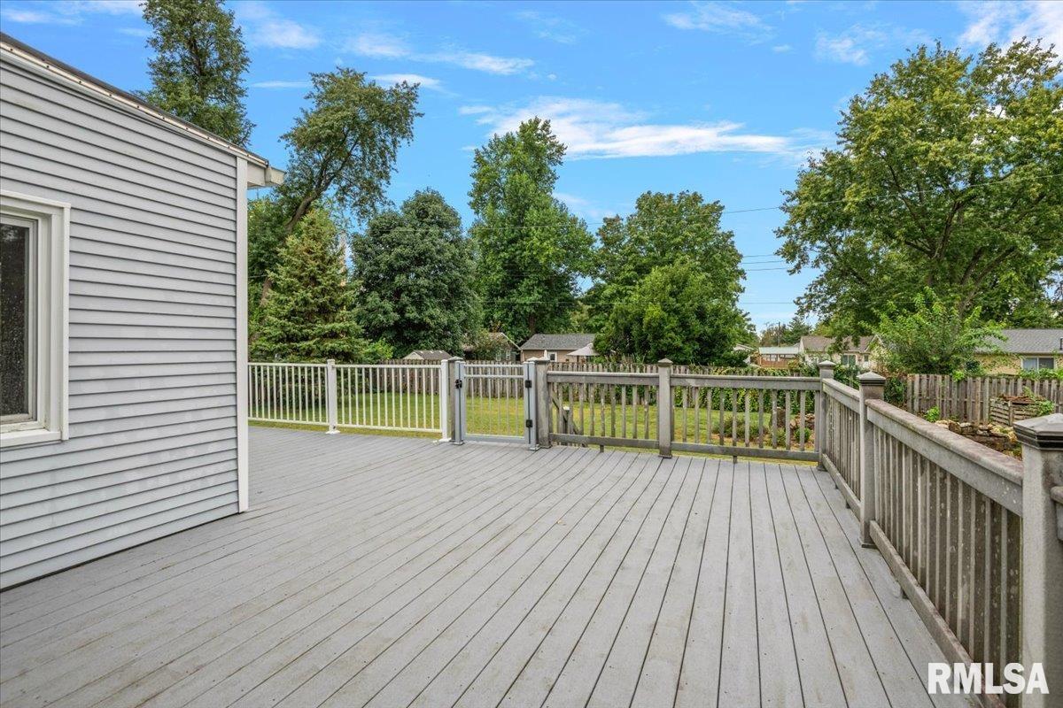 115 S Oak Street, Chatham, IL, 62629