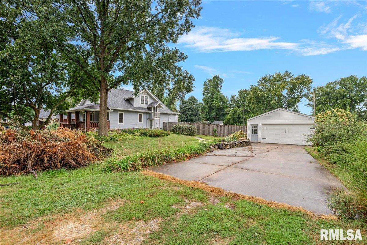 115 S Oak Street, Chatham, IL, 62629